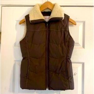 Cute Brown Xhilaration Puffer Vest with Shearling Collar and Zipper Front